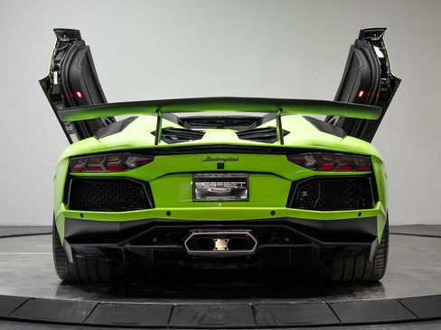Used 2015 Lamborghini Aventador LP 700-4 image 39