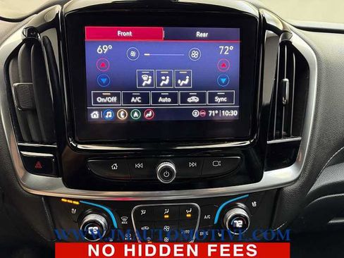 Used 2022 Chevrolet Traverse Premier AWD/4WD image 41