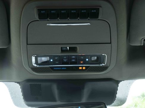 Used 2026 Ford F450 Platinum w/ Platinum Plus Package image 38