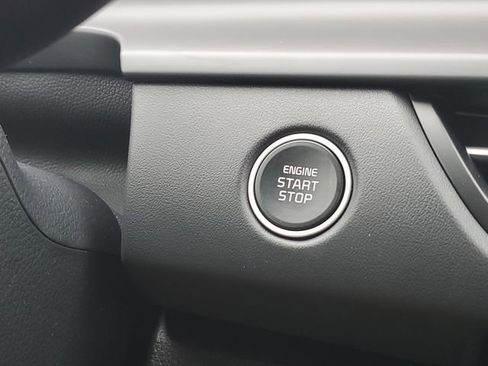 New 2026 Kia Seltos EX FWD image 24