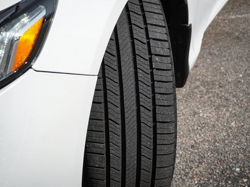Used 2020 Honda Accord Sport image 12