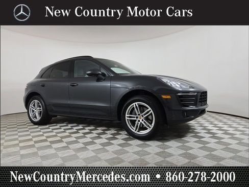 Used 2018 Porsche Macan image 1
