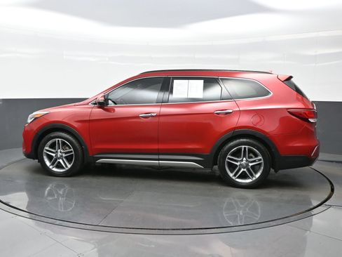 Used 2017 Hyundai Santa Fe Limited image 3