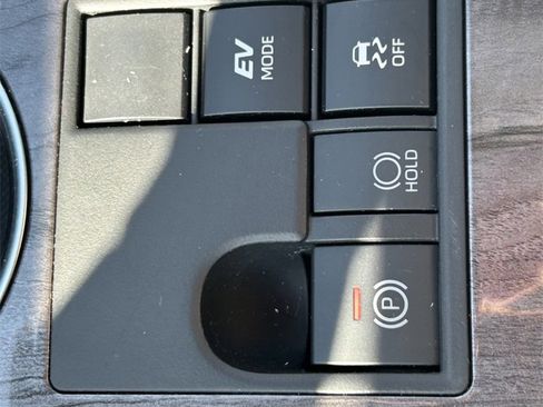 Used 2023 Toyota Highlander Platinum image 33