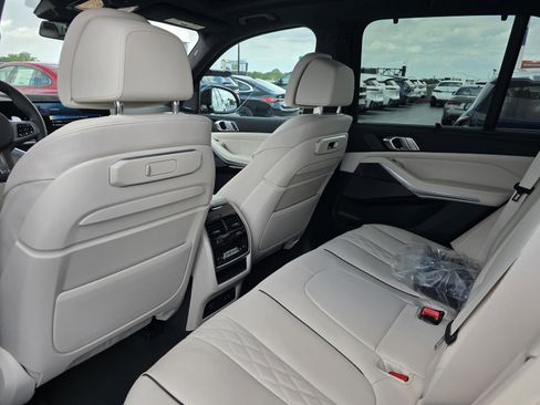 New 2026 BMW X5 xDrive50e w/ Executive Package AWD/4WD image 14
