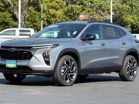 New 2026 Chevrolet Trax RS w/ Driver Confidence Package FWD image 7