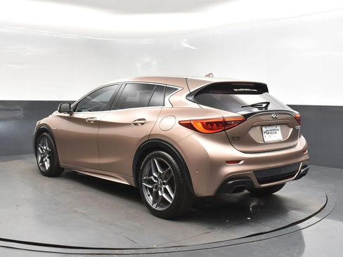Used 2018 INFINITI QX30 Sport w/ Sport Leather Package image 5