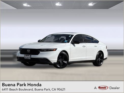 Used 2025 Honda Accord Sport image 1