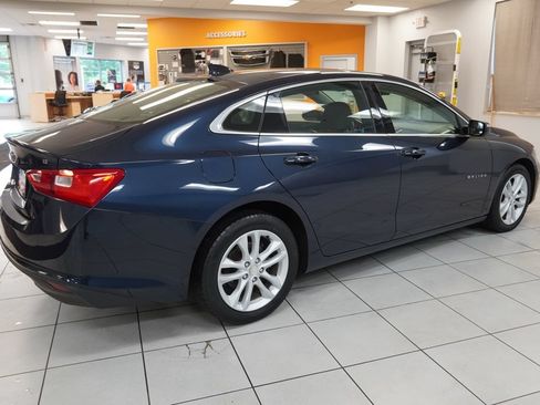 Used 2016 Chevrolet Malibu LT w/ Driver Confidence Package FWD image 11