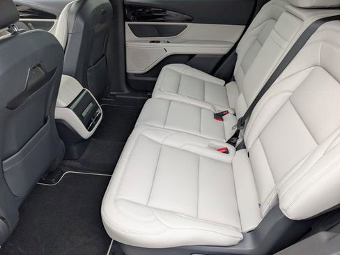 New 2026 Lincoln Nautilus Premier image 28