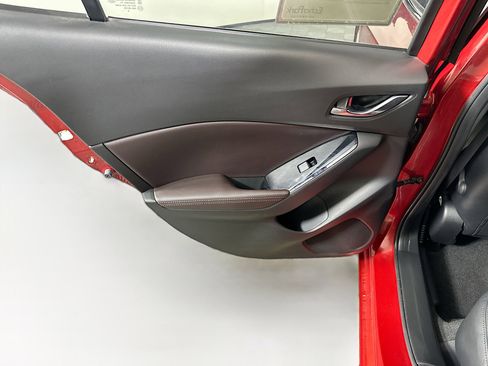 Used 2017 MAZDA MAZDA3 Grand Touring FWD image 26