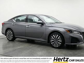 Used 2025 Nissan Altima 2.5 SV video 1