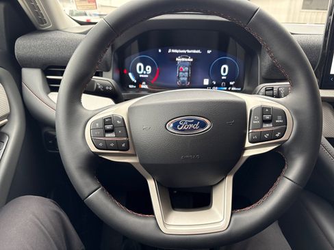 New 2026 Ford Explorer Active image 14