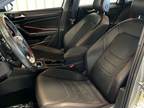 Used 2021 Volkswagen Jetta GLI Autobahn image 24