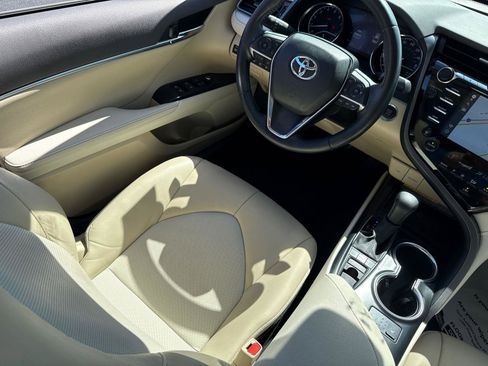 Used 2020 Toyota Camry XLE w/ Navigation Package AWD/4WD image 27