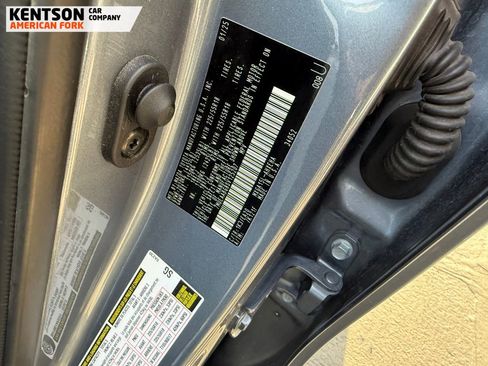 Used 2025 Toyota Corolla Cross XLE image 36