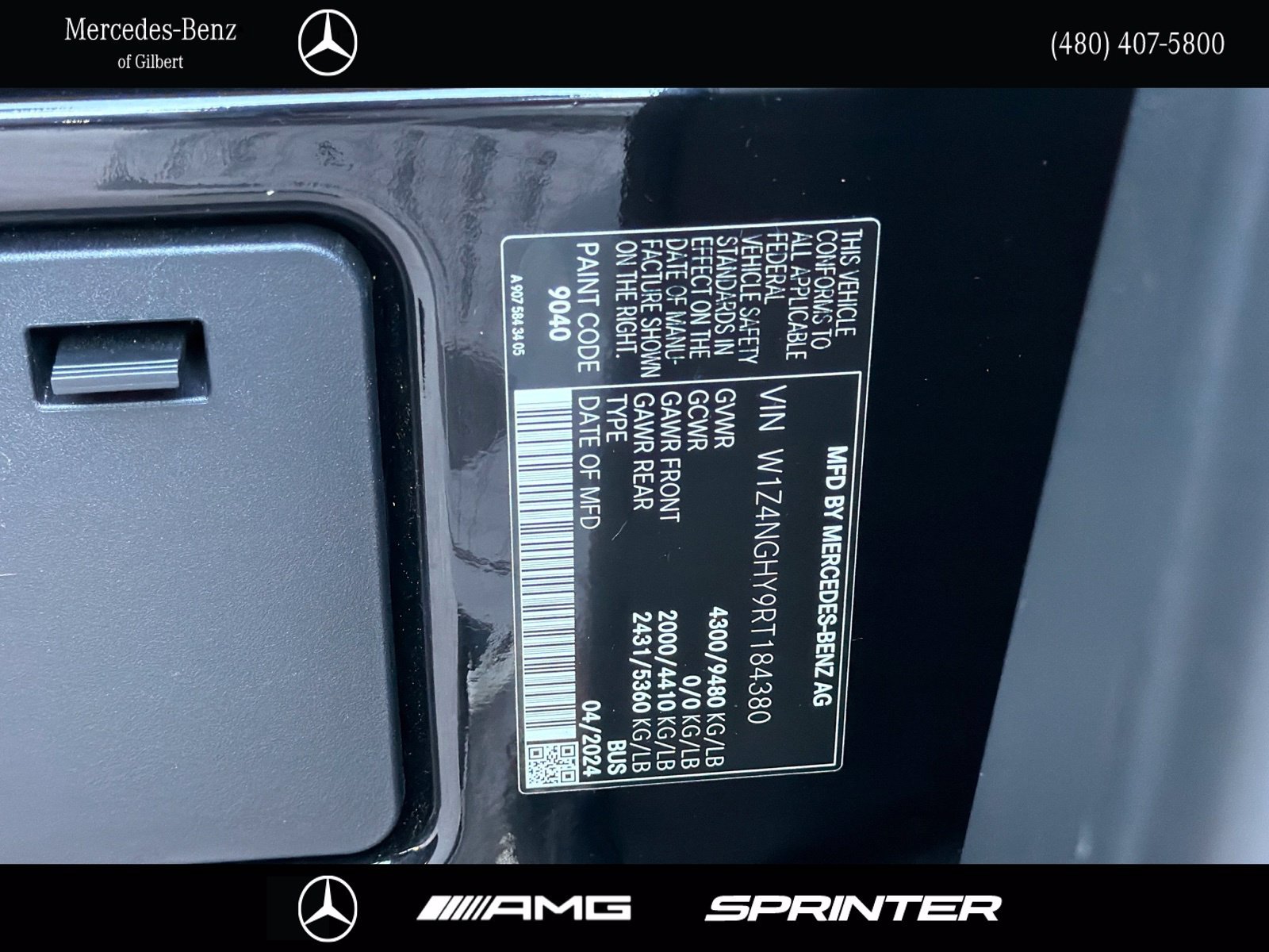 Used 2024 Mercedes-Benz Sprinter 2500 image 32