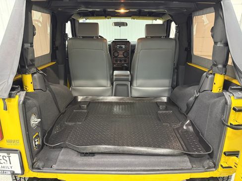 Used 2009 Jeep Wrangler X image 15