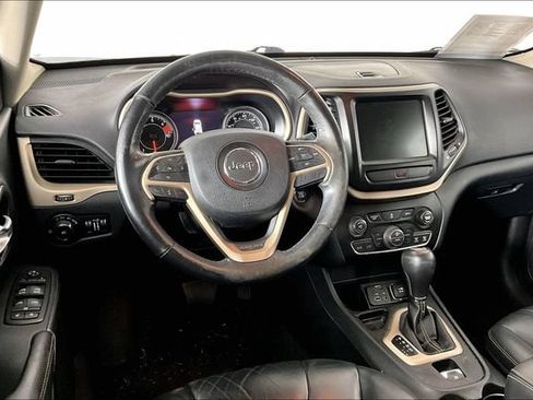 Used 2016 Jeep Cherokee Limited FWD image 3