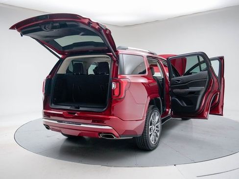 Used 2023 GMC Acadia Denali w/ Denali Technology Package image 20