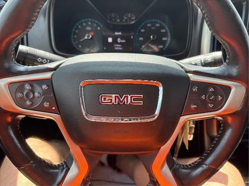 Used 2022 GMC Canyon Denali AWD/4WD image 26