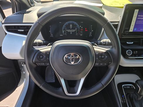 Used 2024 Toyota Corolla XSE FWD image 11