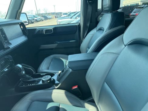 Used 2023 Ford Bronco Outer Banks image 22