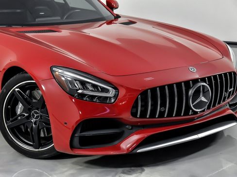 Used 2020 Bentley Bentayga Design Series image 3