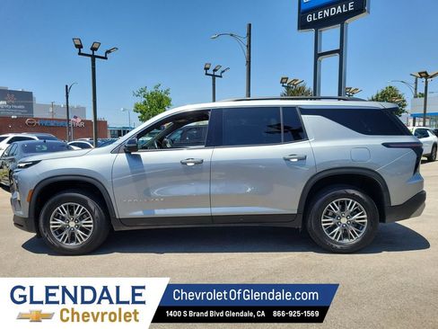 Certified 2024 Chevrolet Traverse LT AWD/4WD image 14