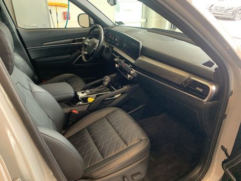 Used 2025 Kia Telluride EX X-Line image 23