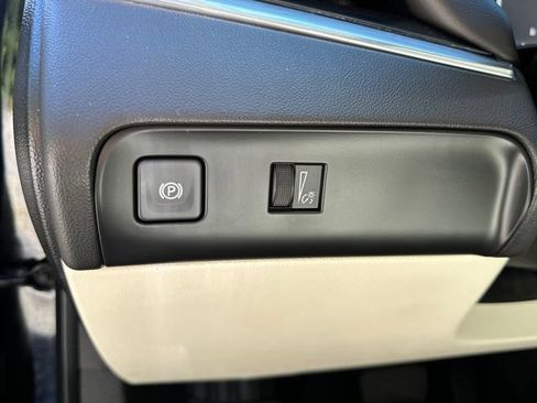 Used 2023 Buick Enclave Essence w/ Sport Touring Edition AWD/4WD image 27