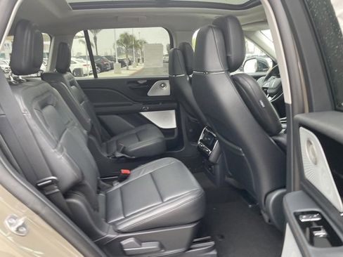 New 2025 Lincoln Aviator Reserve w/ Equipment Group 201A image 22
