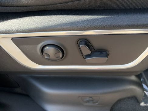Used 2023 RAM 1500 Laramie AWD/4WD image 27