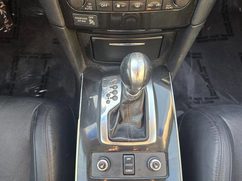 Used 2015 INFINITI QX70 AWD w/ Premium Package image 33