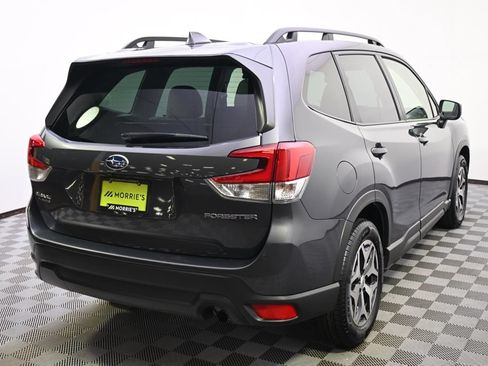 Used 2022 Subaru Forester Premium AWD/4WD image 6