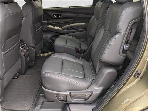 Used 2025 Subaru Ascent Bronze Edition w/ Onyx Package image 16