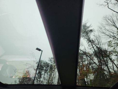 New 2025 Land Rover Range Rover Sport SE image 27