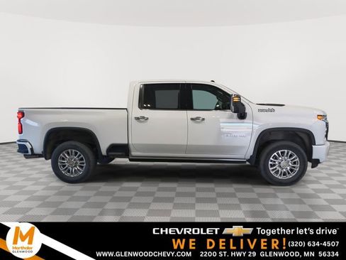 Used 2023 Chevrolet Silverado 2500 High Country w/ Z71 Off-Road Package AWD/4WD image 1