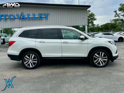 Used 2018 Honda Pilot Elite image 8