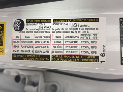 Used 2019 Lexus GX 460 Luxury w/ Sport Design Package AWD/4WD image 17
