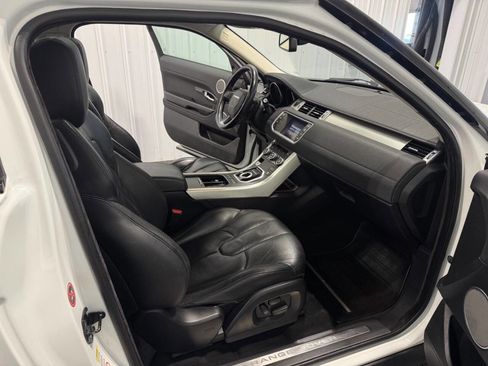 Used 2012 Land Rover Range Rover Evoque Pure Plus image 17