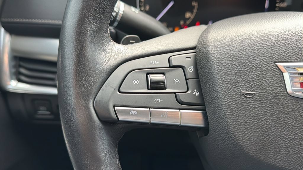 Used 2021 Cadillac XT4 Premium Luxury w/ Cold Weather Package FWD image 19
