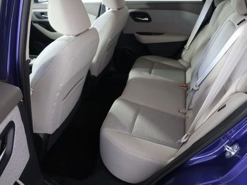 Used 2022 Nissan Rogue SV image 20