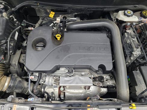 Used 2024 Chevrolet Equinox LT FWD image 30