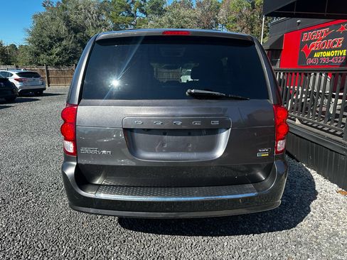 Used 2018 Dodge Grand Caravan GT image 5