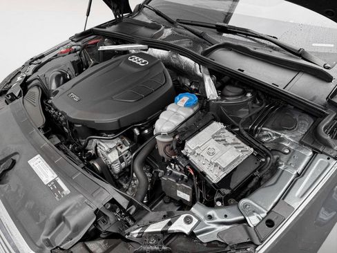 Used 2017 Audi A4 2.0T Premium w/ Audi MMI Navigation Plus image 31