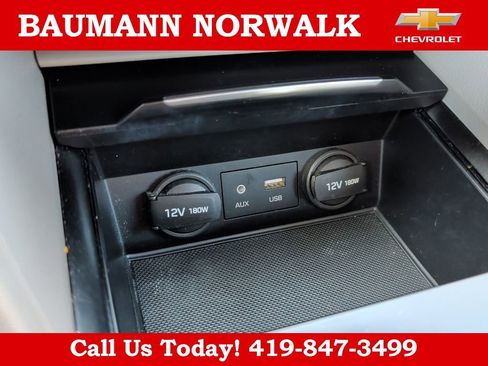Used 2017 Hyundai Elantra SE FWD image 26