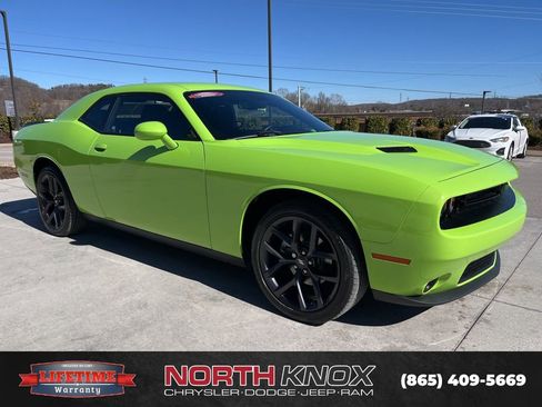 Used 2023 Dodge Challenger SXT w/ Blacktop Package image 24