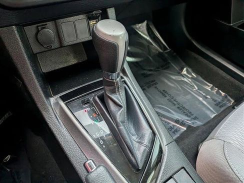 Used 2016 Toyota Corolla LE image 12