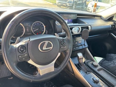 Used 2014 Lexus IS 250 image 9